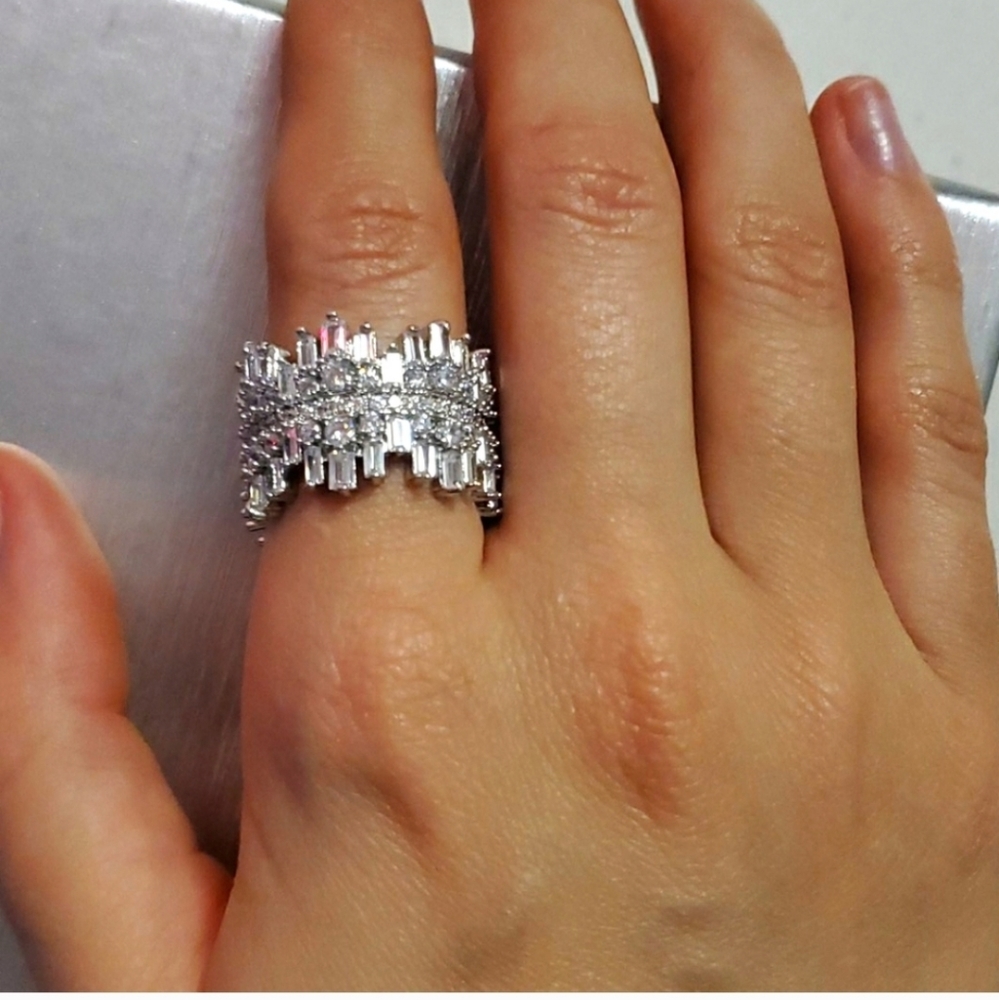 New Elegant Wide Wedding/Engagement Ring - Picture 5 of 12